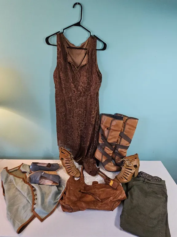 Women's Clothing & Footwear Lot: TOMS Wedges, Jessica Simpson Purse, Boots, Dress, Yuko Jeans