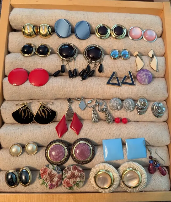 Vintage Earrings Lot