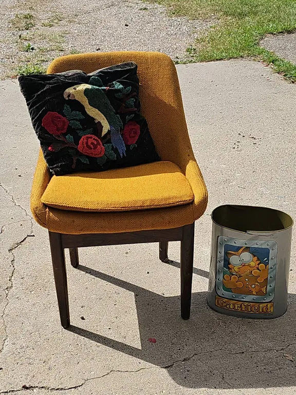 Mueller Ltd. Mid-Century Amber Upholstered Chair, Pillow & Garfield Bin