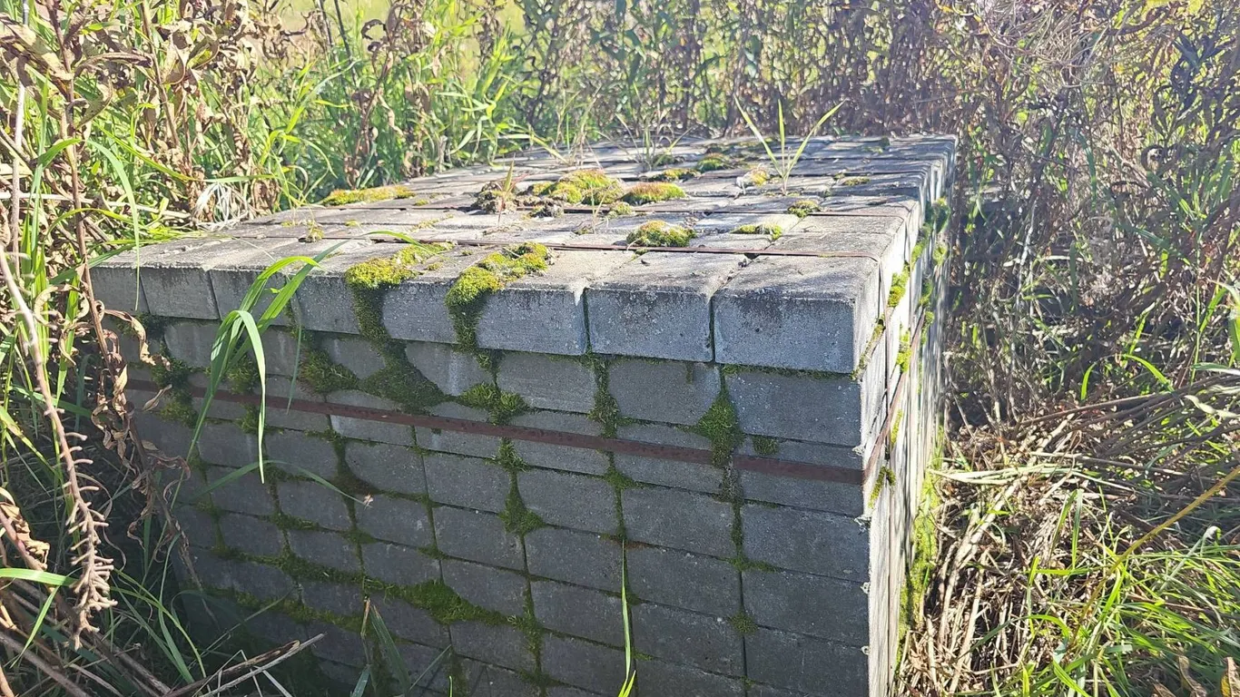 Pallet of 11 Bundles of Concrete Bricks with Metal Strapping