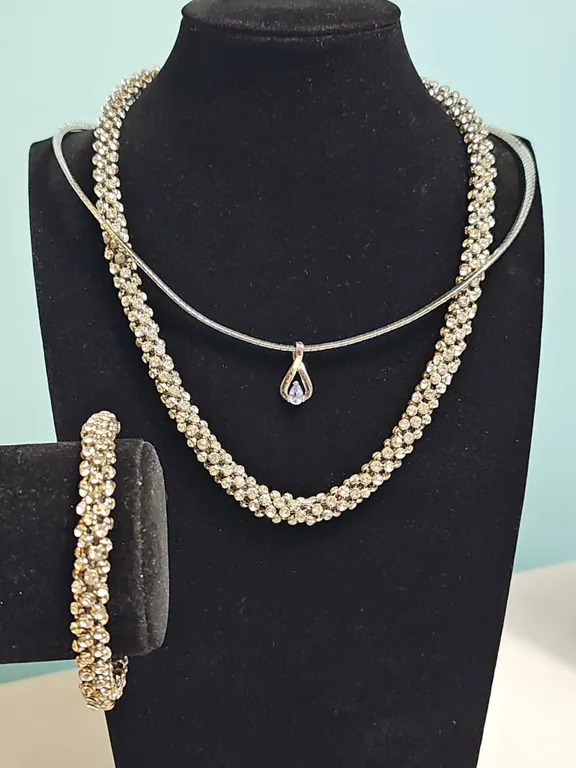 Swarovski Crystal Necklace, Bracelet, and Pendant Set