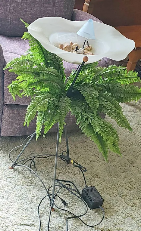 Electric Tabletop Water Fountain with Fern Decoration and Glass Basin