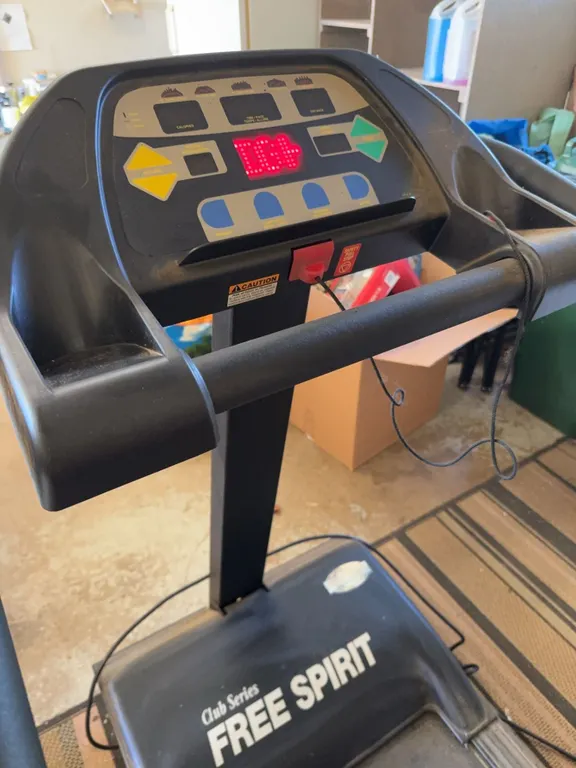 Free Spirit Club Series Treadmill