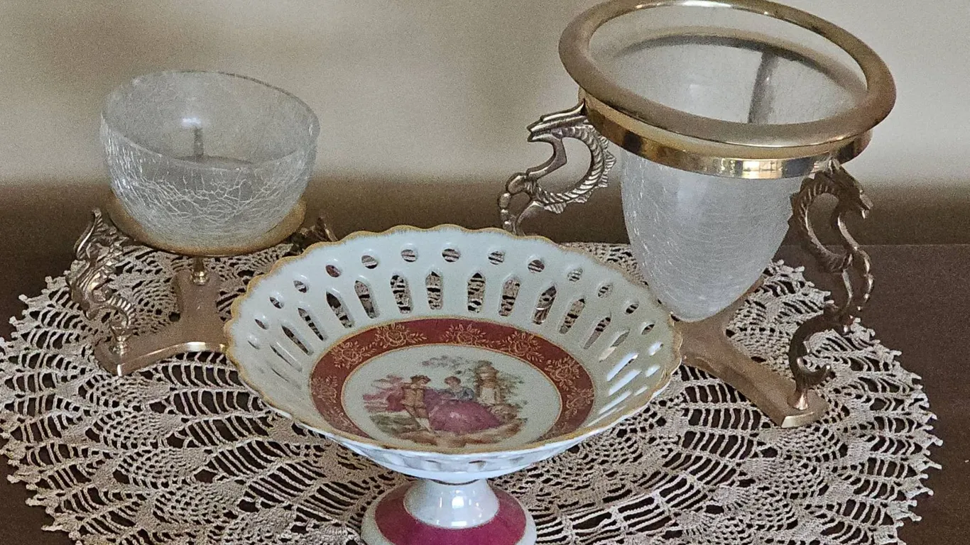 3 Décor Pieces: Japan Porcelain Compote and 2 Seahorse Glass Bowls