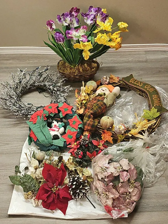 Seasonal Artificial Floral Arrangements and Decorations
