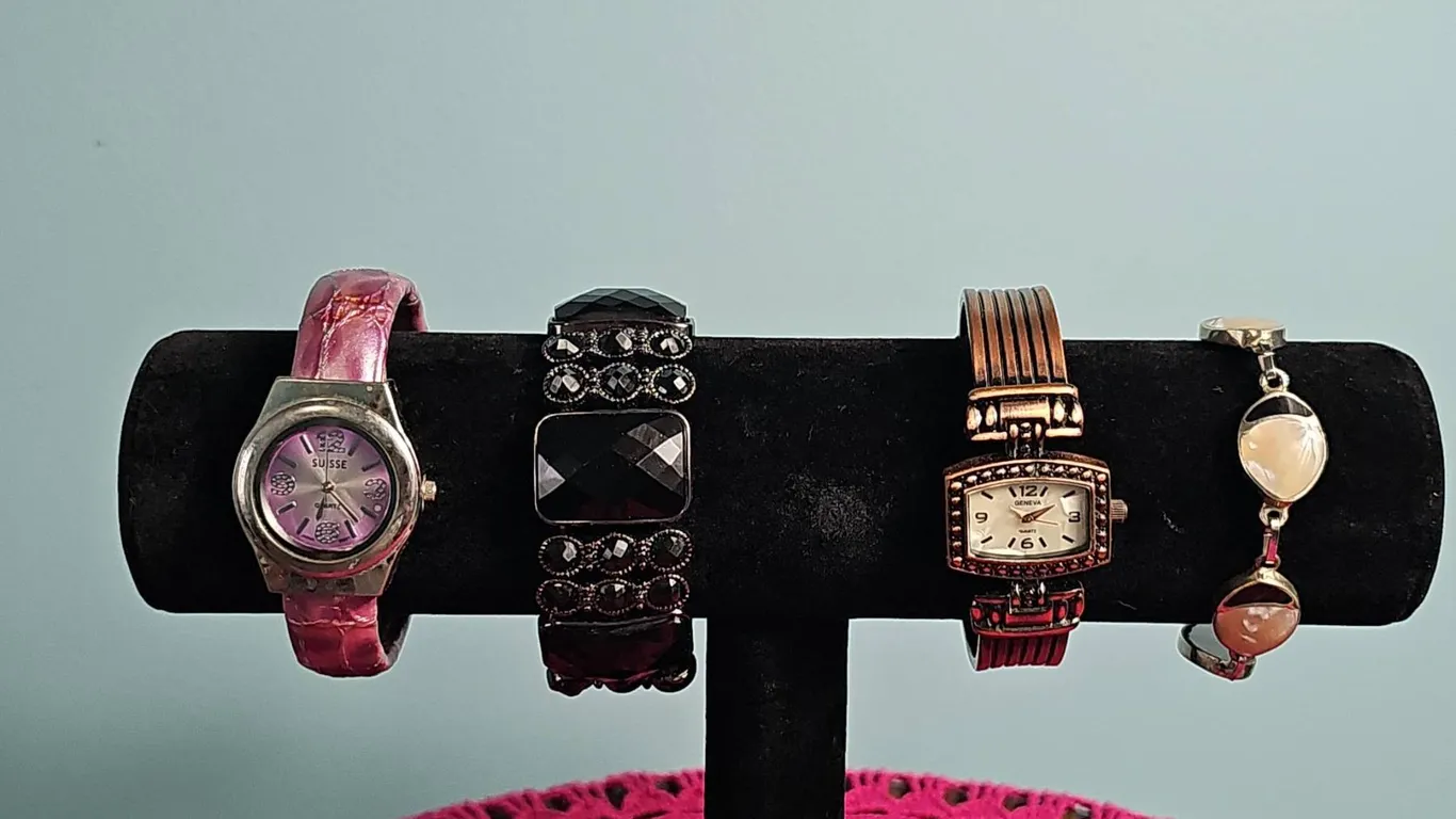 Ladies Watch and Bracelet Lot Including Suisse and Geneva