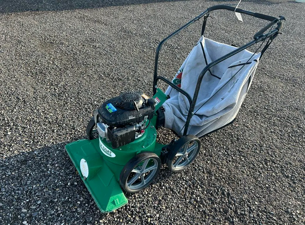 Billy Goat Pro Lawn Vacuum (Starts & Runs)