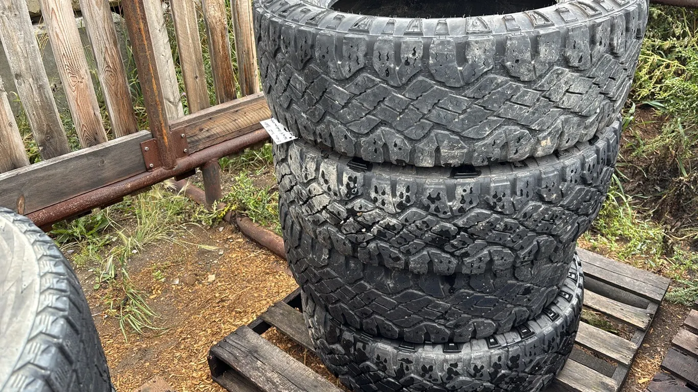 (4) Goodyear Wrangler 275/65R20 No Rims