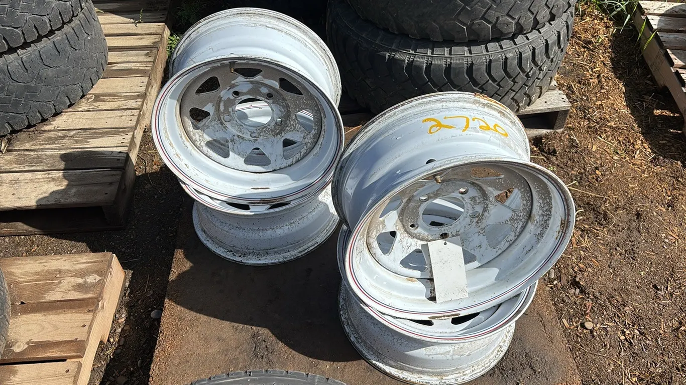 (4) 15x7 White Spoke Trailer Rims