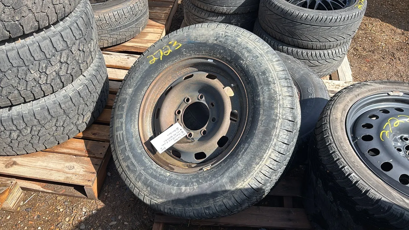 (2) Tires and Rims Michelin LTXAS 265/70R17