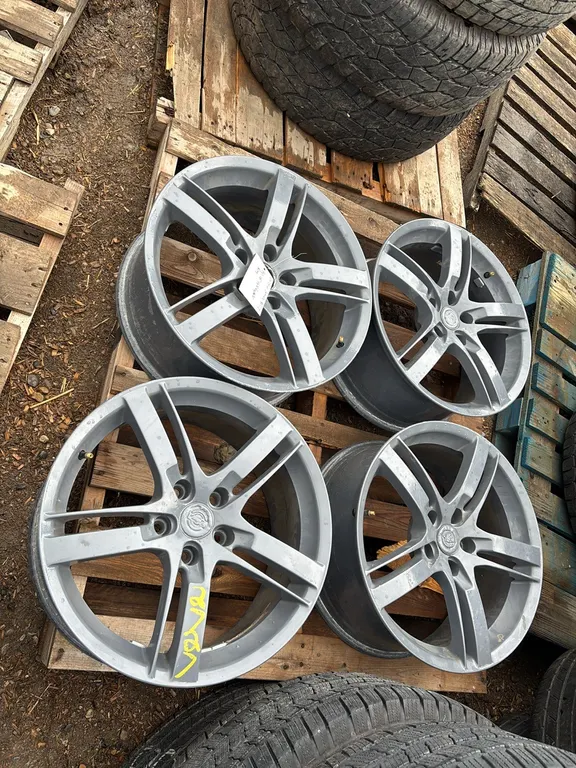 (4) 18" Ford Explorer Aluminum Rims
