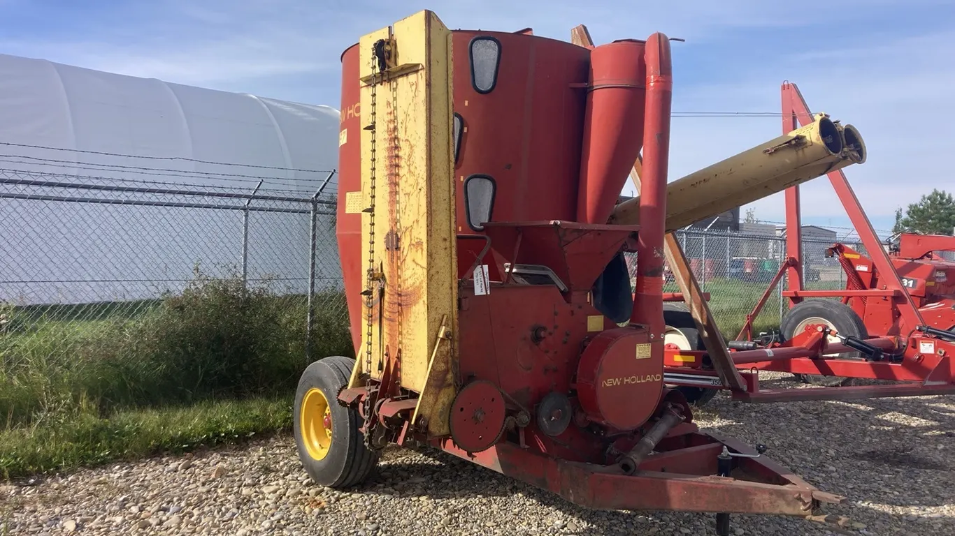 New Holland 357 Mixer Mill s/n: 376956 **D-57**