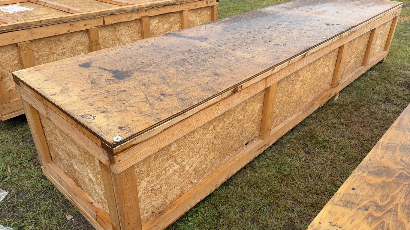 Wood Crate - approx 19'x4'x3', *Unreserved*