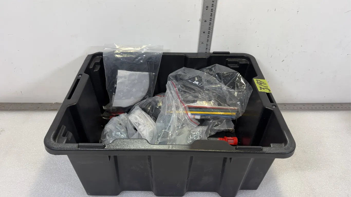 Box of Assorted Various Size Radio Cables, Cable Ties 11 pce, Pictures Hanging Set x 2 with Screws and Hanging Chain, Plastic Cable Tubing, Outdoo Doo