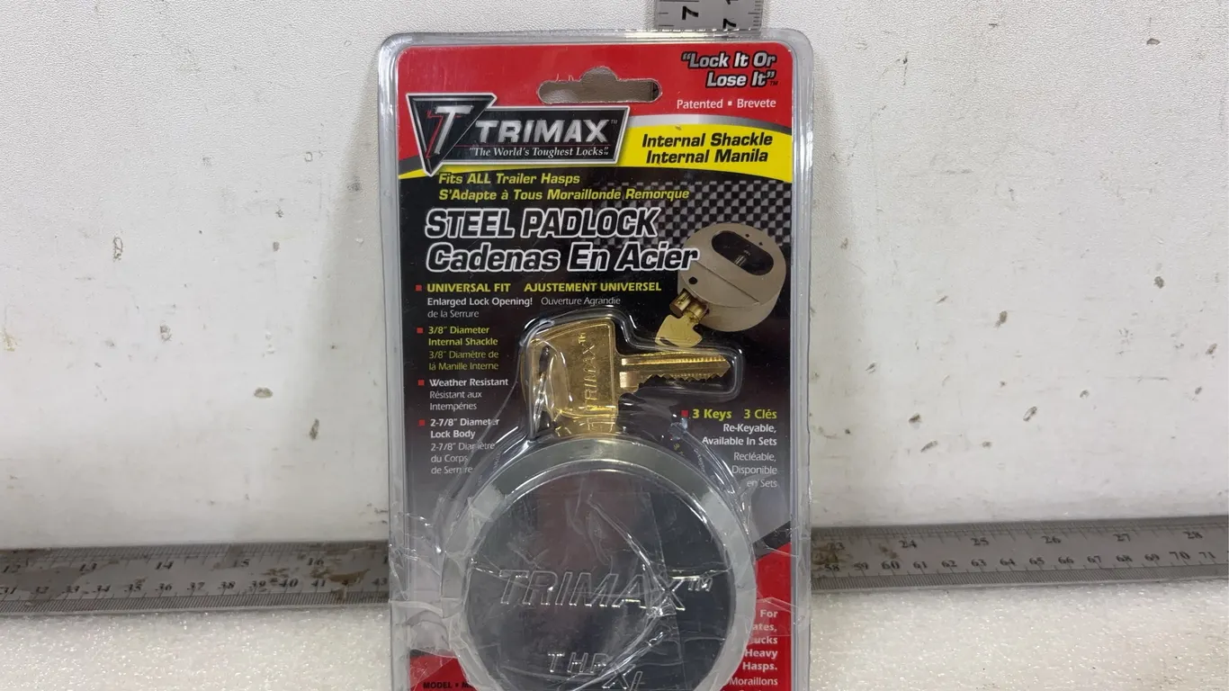 Trimax Steel Padlock, Universal Fit, 3/8" Internal Diametre Shackle, Weather Resistant, 2-7/8" Diametre Lock Body *Unreserved*