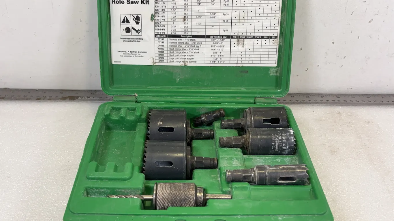 Greenline 830Q Quick Change Hole Saw Kit, approx. Dimensions of Lot 10" x 8 1/2" x 4" *Unreserved*