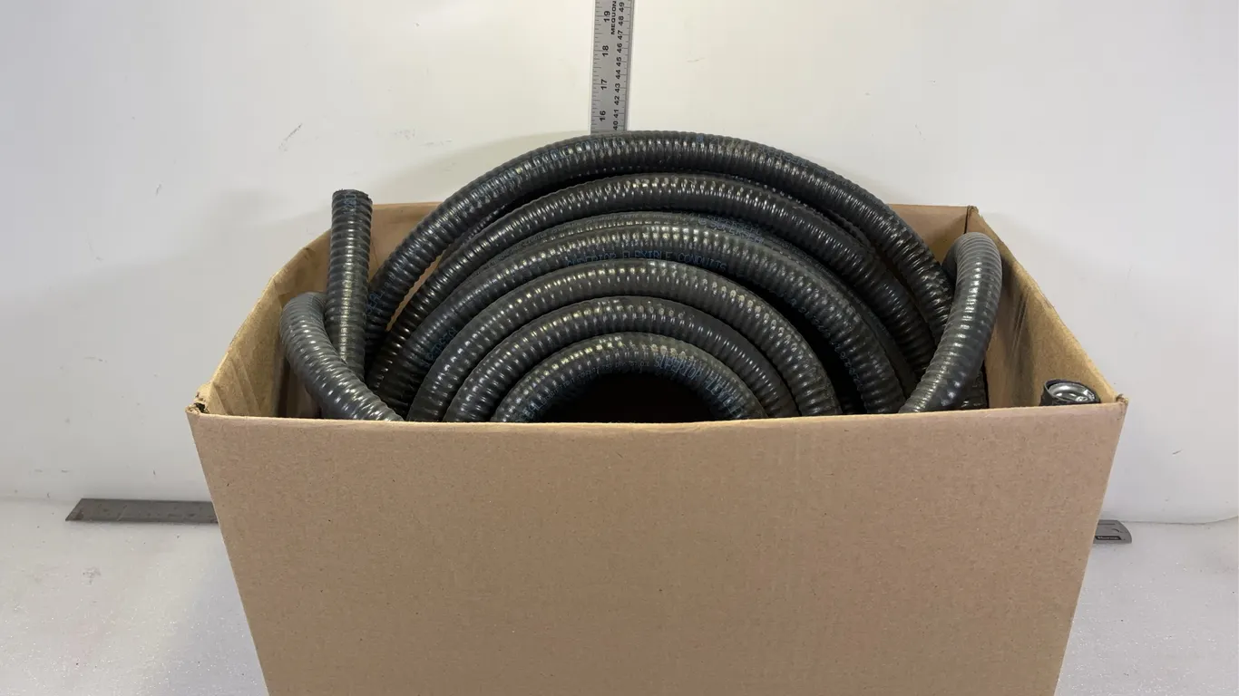Roll of approx. 40ft of 7/8" Cable Conduit, Dimensions of Box/Lot 19 1/2" x 14" x 12" *Unreserved*