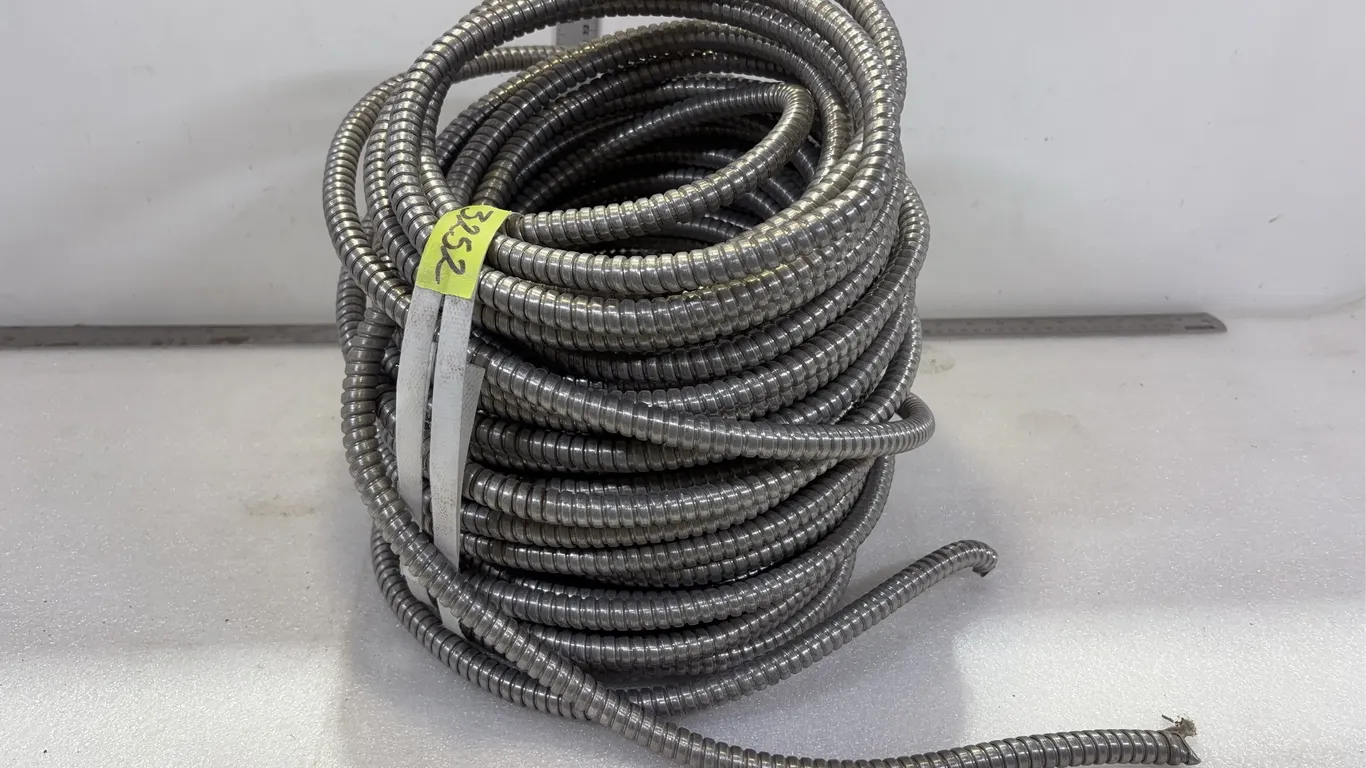 Roll of approx. 40ft of 1/2" Cable Conduit, Dimensions of Lot 13" x 13" *Unreserved*
