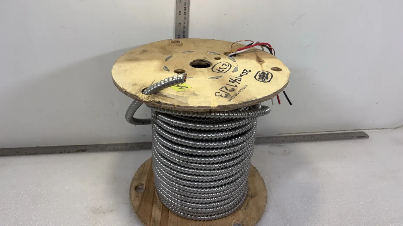 Roll of approx. 20 Metres 12/3 NMD90 Cable, Dimensions of Lot 12" x 12" *Unreserved*