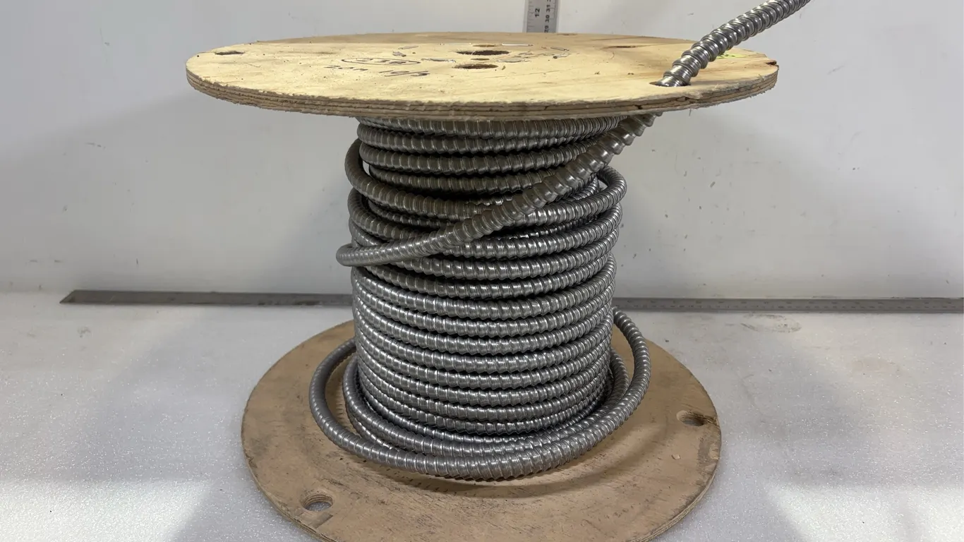 Roll of approx. 20 Metres 10/3 AC90 Cable, Dimensions of Lot 16" x 12" *Unreserved*