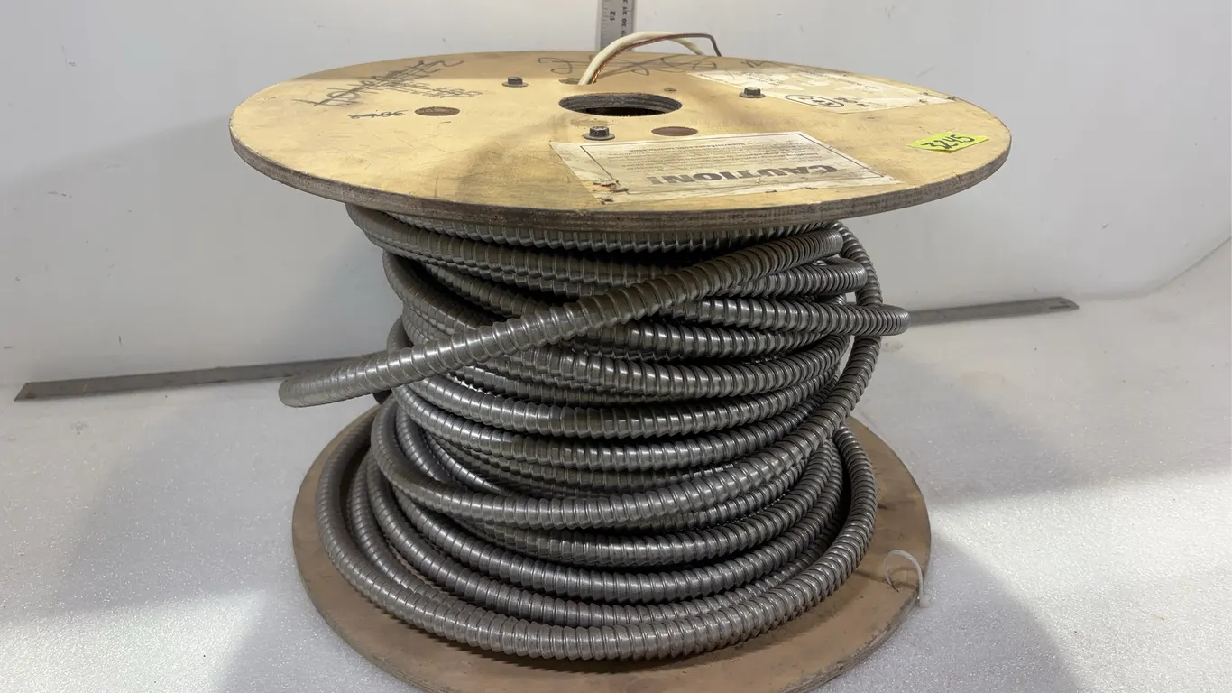 Roll of approx. 20 Metres 8/3 AC90 Cable*Unreserved*