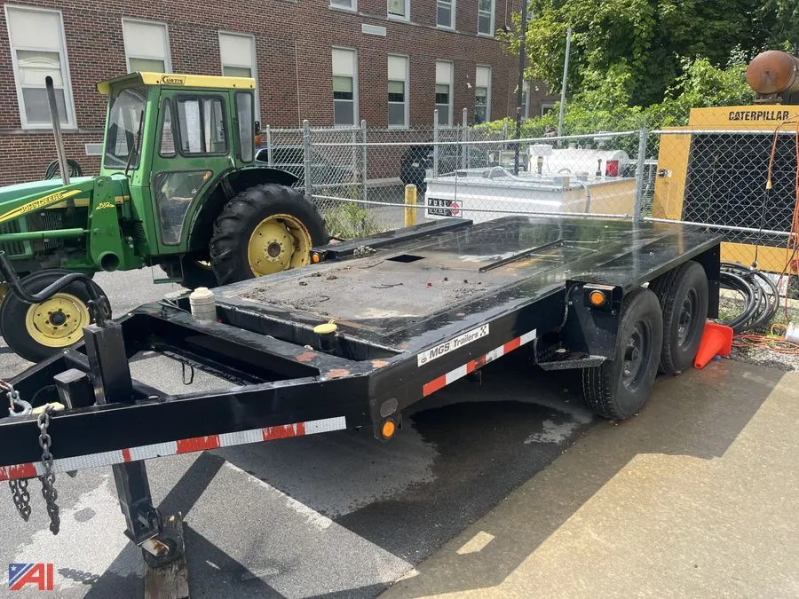 2001 MGS Tandem Axle Trailer with Fuel Tank
