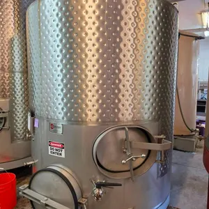 WESTEC 1,017 GALLON STAINLESS STEEL WINE TANK