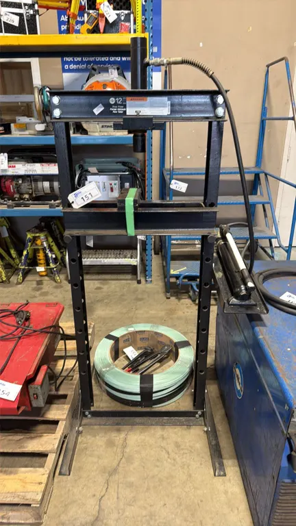 OMEGA 12 TON BLACK HYDRAULIC SHOP PRESS