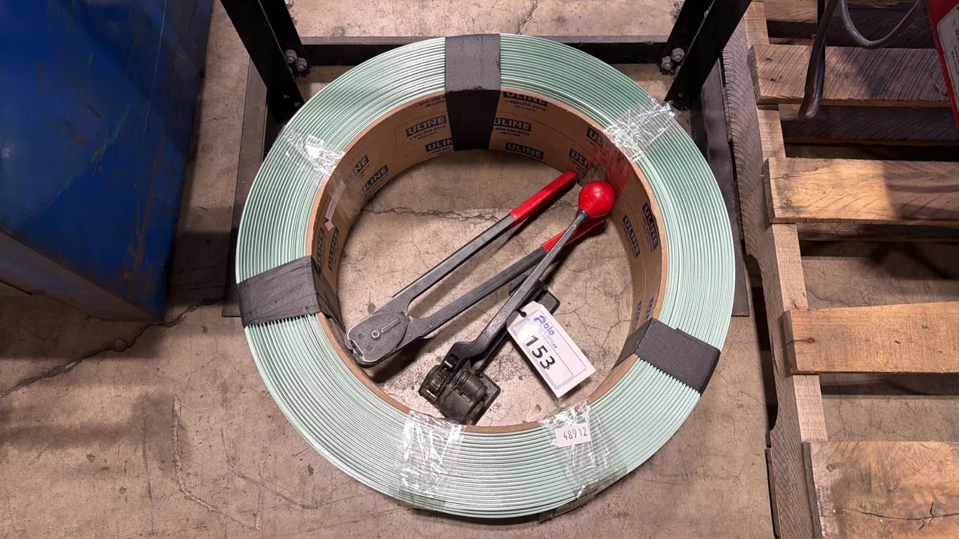 LARGE ROLL OF ULINE PLASTIC BANDING MATERIAL & METAL BANDING TOOLS
