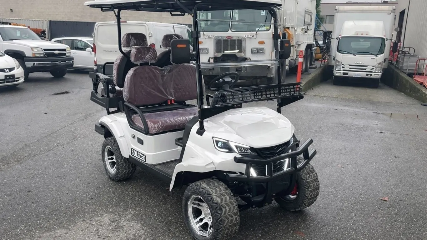 SDLANCH SDLGC80 WHITE 4 SEAT ELECTRIC GOLF CART WITH 4KW AC MOTOR, 50 MILE RANGE 23-24 MPH TOP SPEED