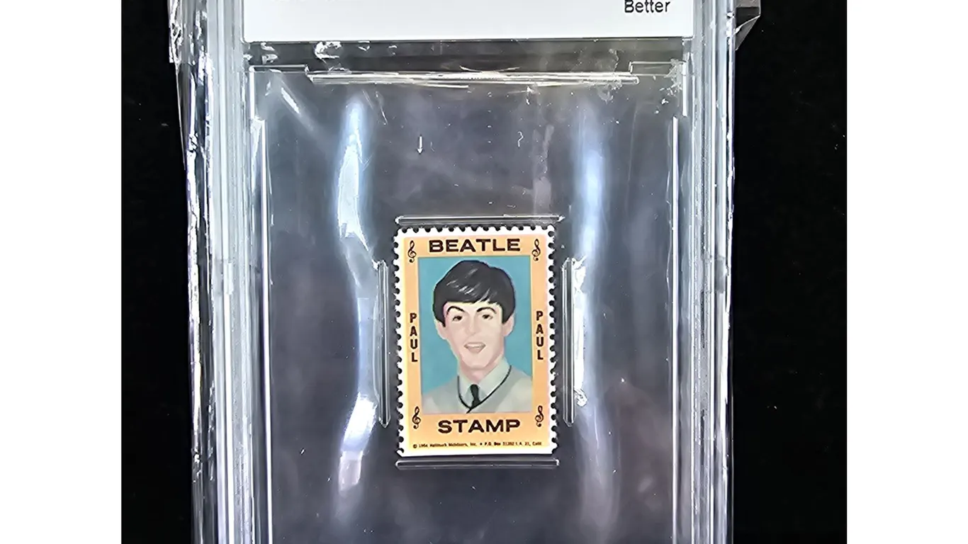 1964 HALLMARK BEATLES PAUL MCCARTNEY PREMIERE EDITION STAMP GRADED BCCG 10