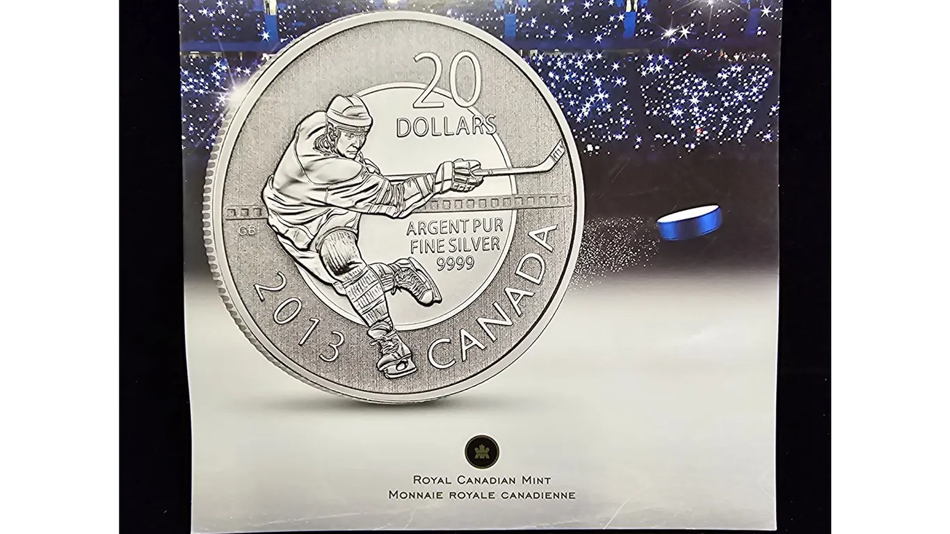 2015 CAD 7.96G .9999 FINE SILVER $20 HOCKEY PLAYER COIN