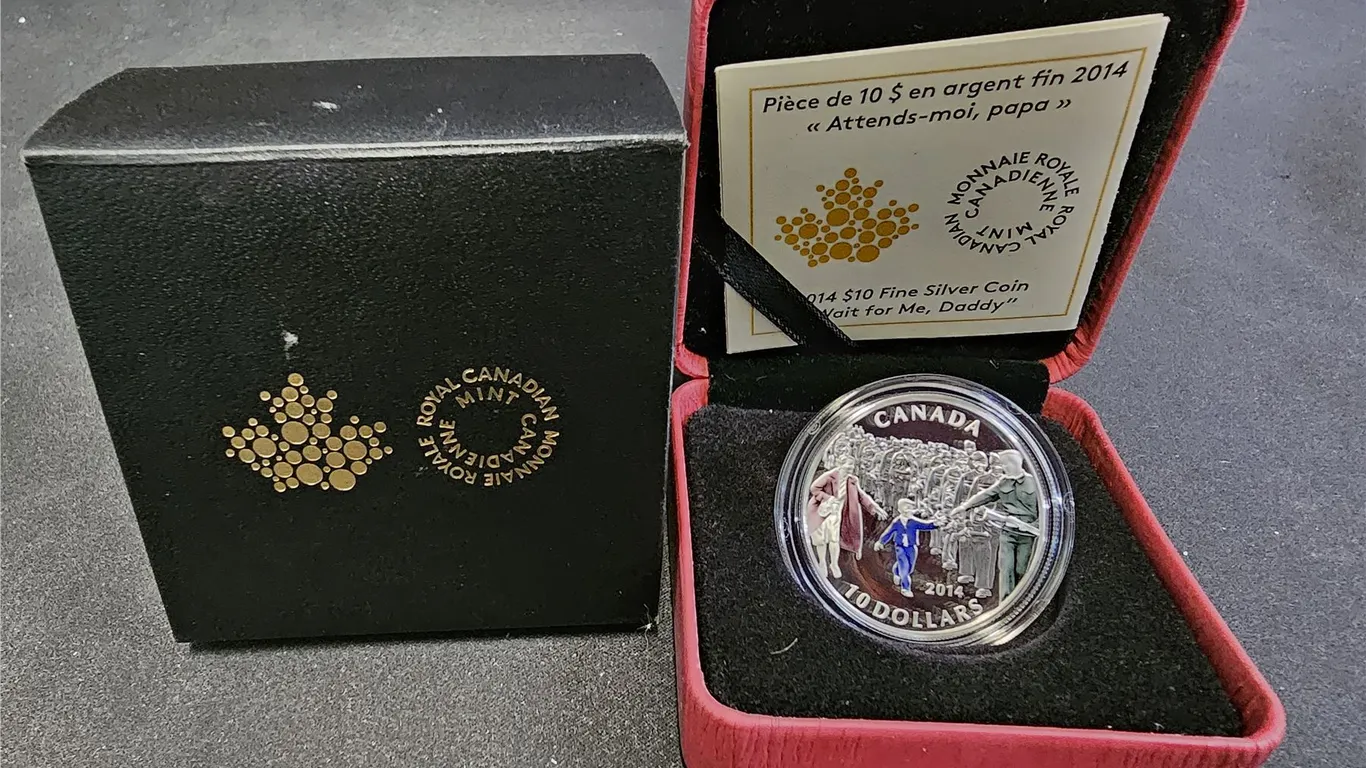2014 CAD 15.87G .9999 FINE SILVER $10 "WAIT FOR ME, DADDY" COIN IN DISPLAY BOX