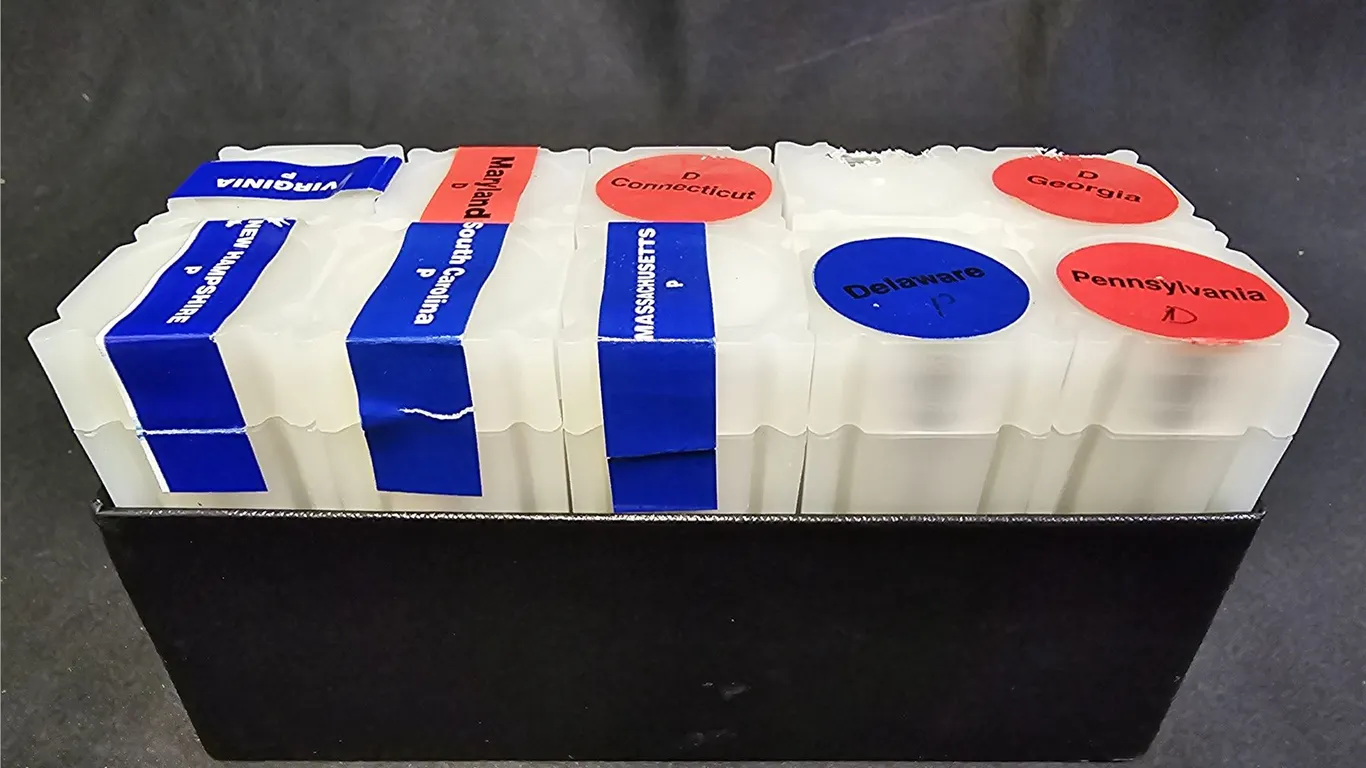 10 ROLLS OF ASSORTED US "P" & "D" MINT STATE QUARTERS