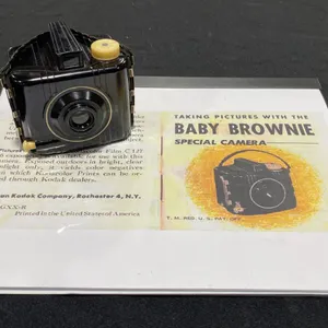 KODAK BABY BROWNIE SPECIAL CAMERA (MADE IN USA)
