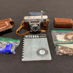 VOIGTLANDER VITESSA 35MM FILM CAMERA WITH ACCESSORIES (MADE IN GERMANY)
