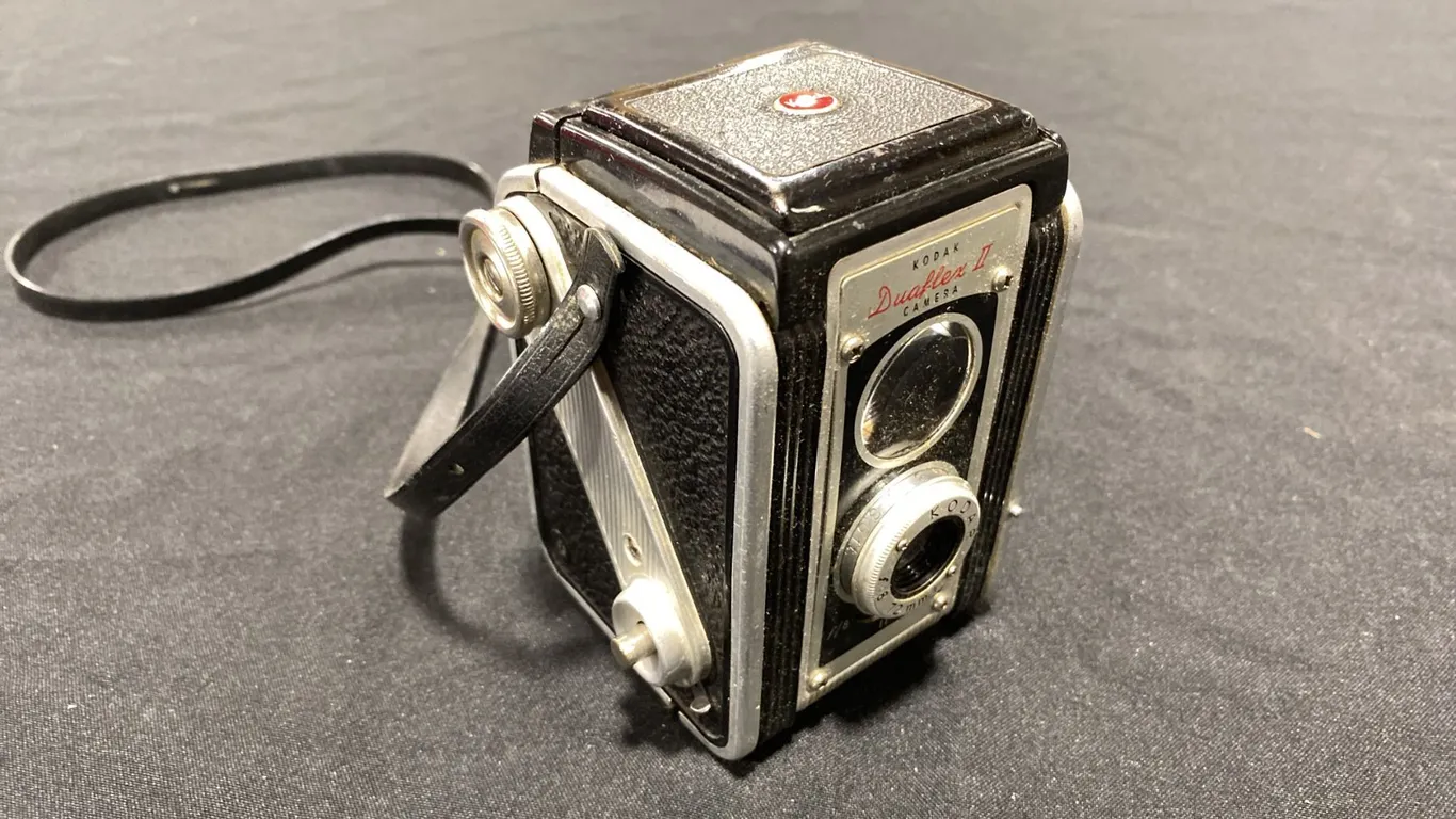 KODAK DUAFLEX II 6X6 CAMERA (MADE IN USA)