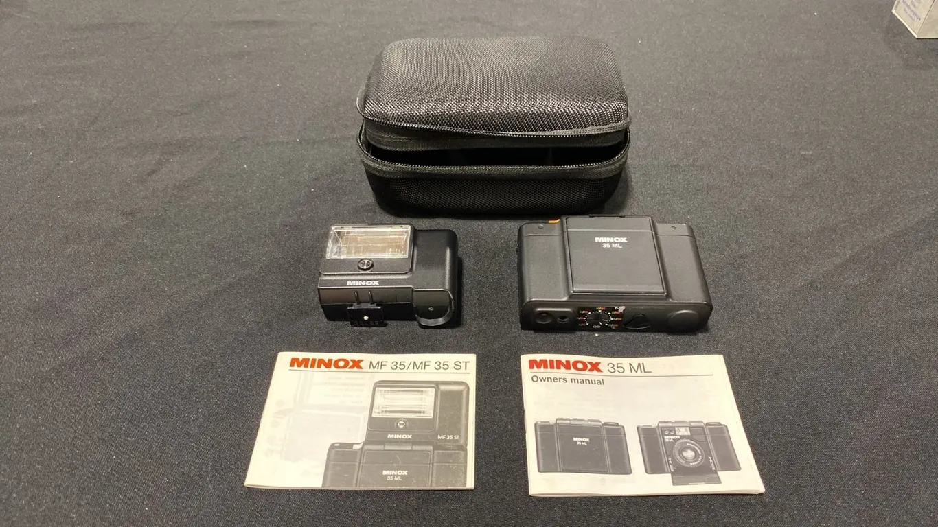 MINOX 35 ML ULTRA-COMPACT 35MM FILM CAMERA WITH FLASH (MADE IN GERMANY)