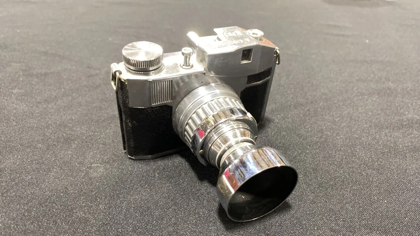 BENCINI COMET S 3X4 FILM CAMERA CIRCA. 1950'S (MADE IN ITALY)