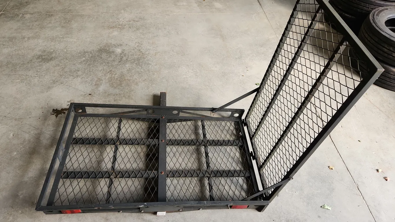 Hitch Mount Carrier