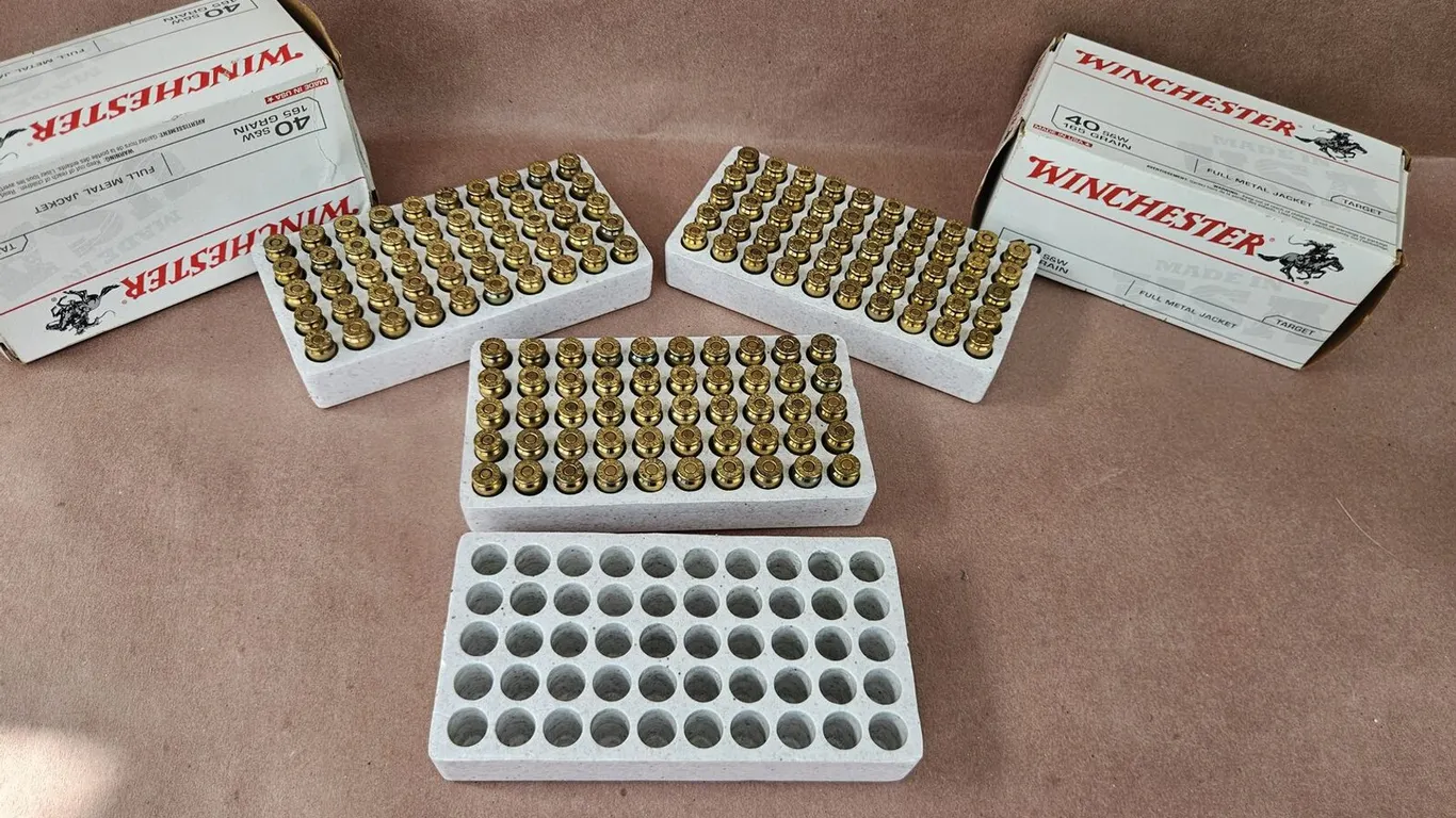 Winchester 40 S&W 165 gr FMJ, 4 Boxes, 150 Rounds