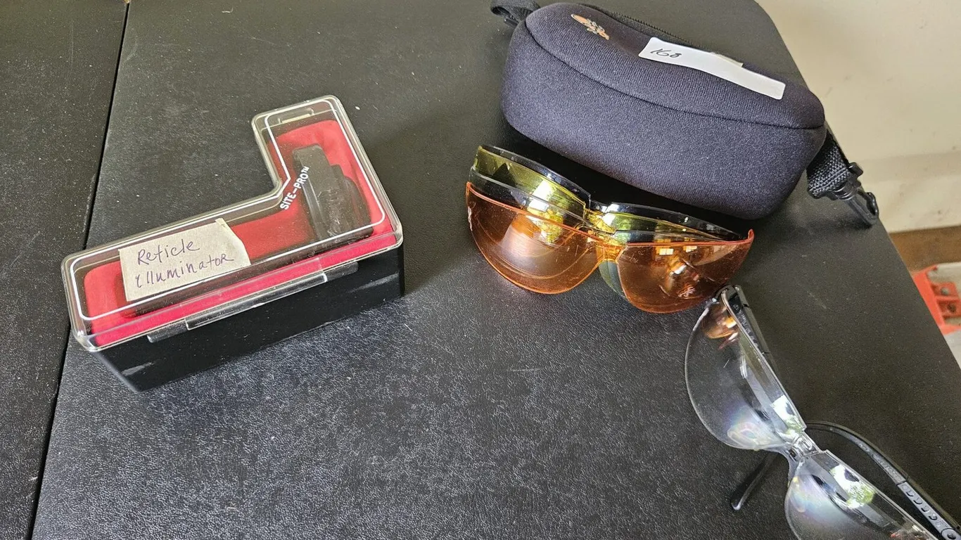 Site-Pro Reticle Illuminator and Shooting Glasses with Case