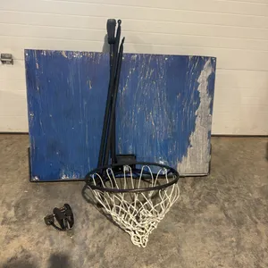 Basketball hoop