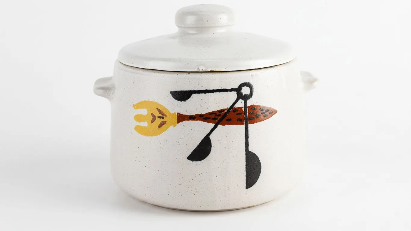 Vintage West Bend Stoneware Bean Pot with Lid