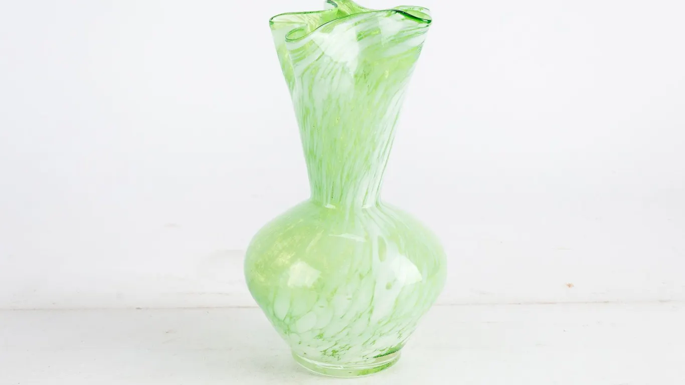 Vintage MCM Green Spatter Glass Ruffled Vase