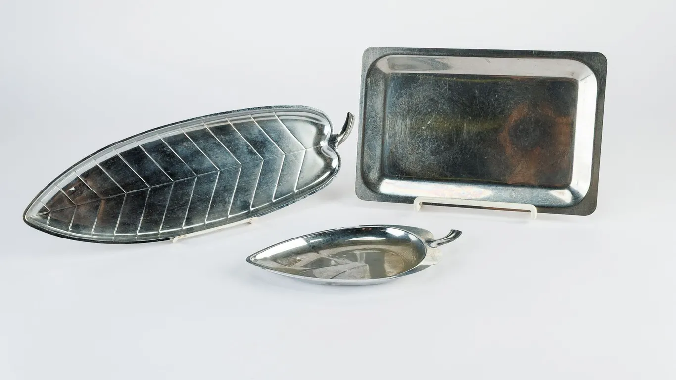 Set of 3 Vintage Metal Serving Trays