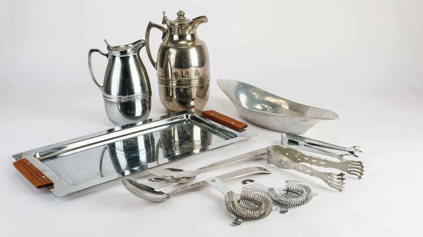 Collection of Kitchen Items