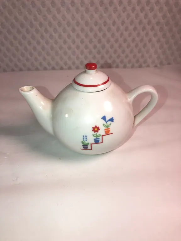 American Girl Molly Teapot