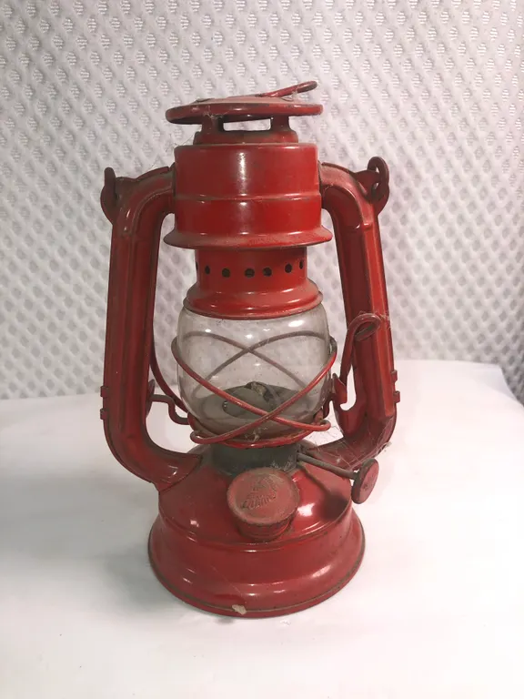 Vintage Winged Wheel No.350 Kerosene Lantern