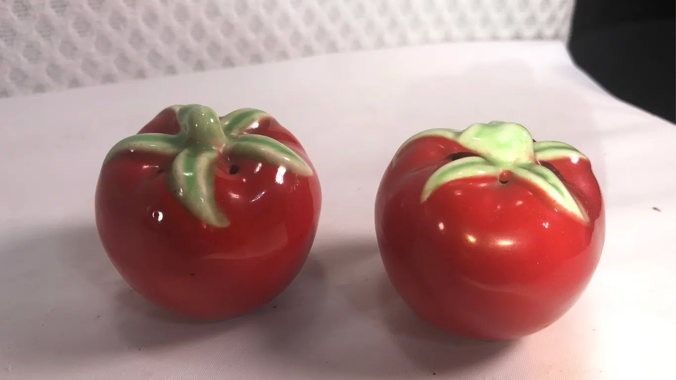 Vintage Ceramic Salt and Pepper